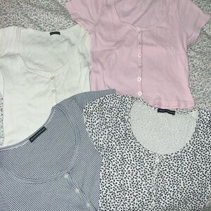 4 Brandy Melville Zelly tops